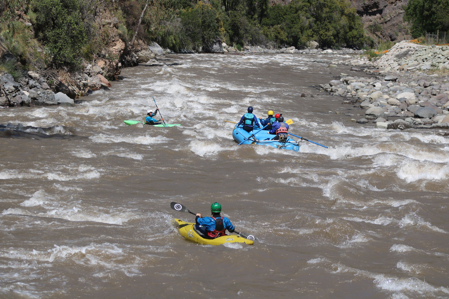 Full Day Cajón del Maipo: Rafting + Termas Plan A